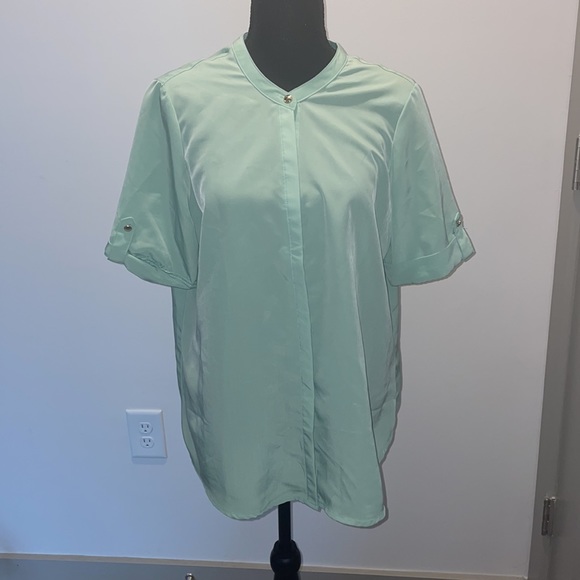 Mint green blouse - Picture 3 of 7